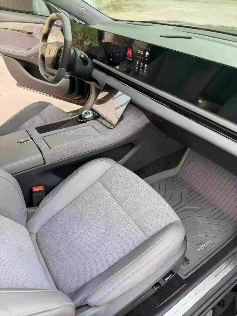 鄂州25年岚图汽车追光6