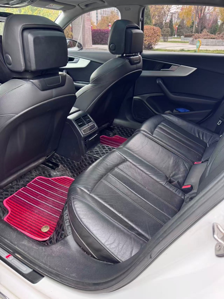 临夏21年奥迪A4L8