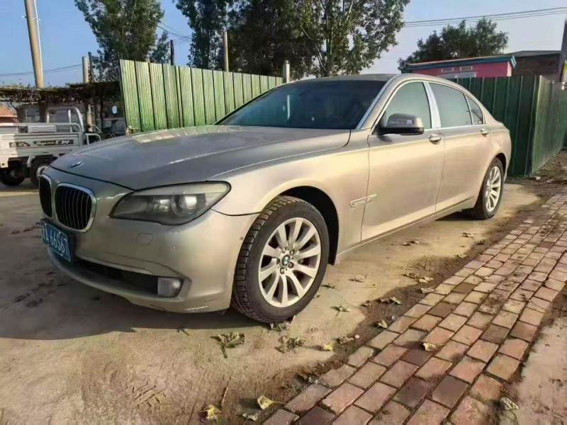 天津11年宝马7系3