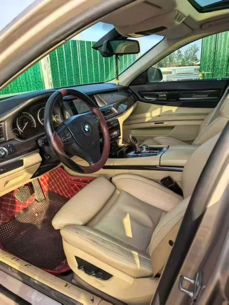 天津11年宝马7系4