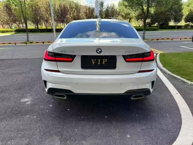 温州21年宝马3系9