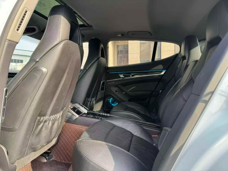 东营14年保时捷帕拉梅拉5