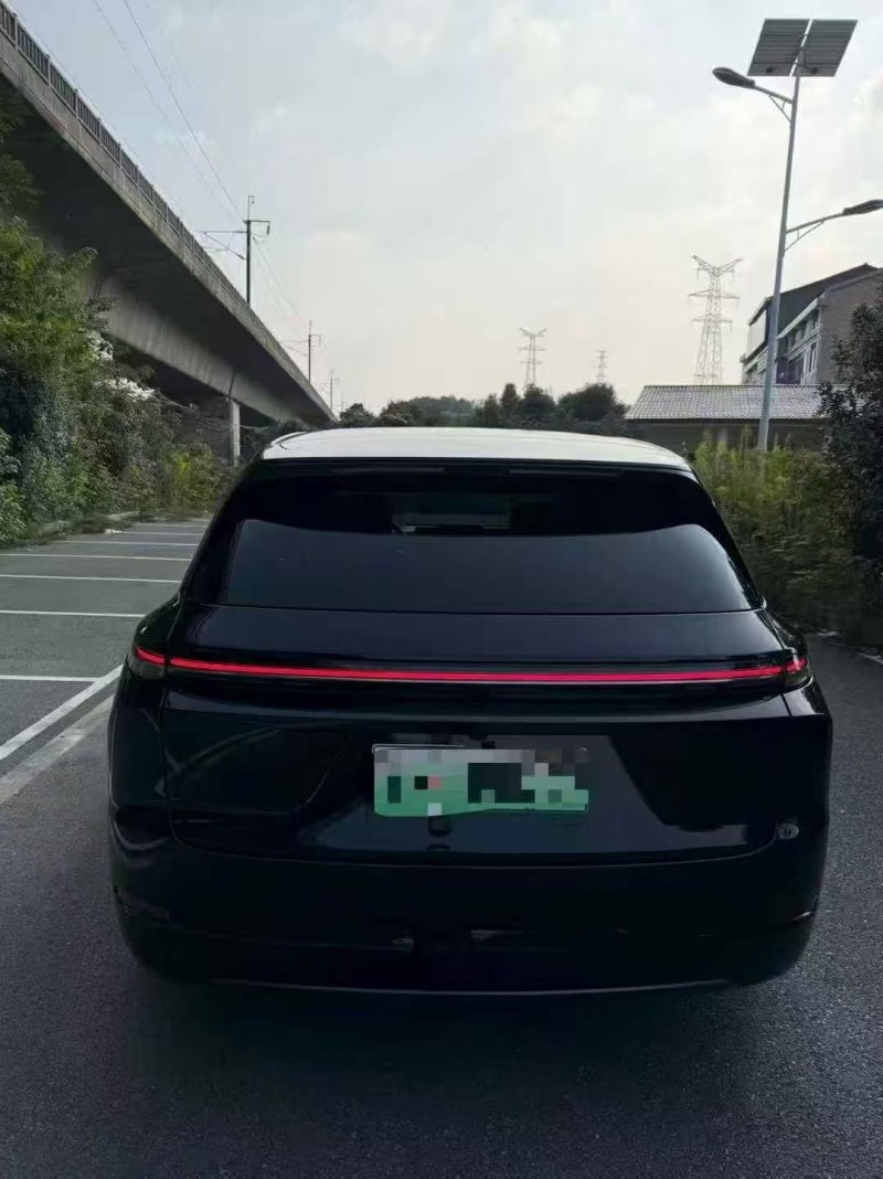 温州24年理想L77