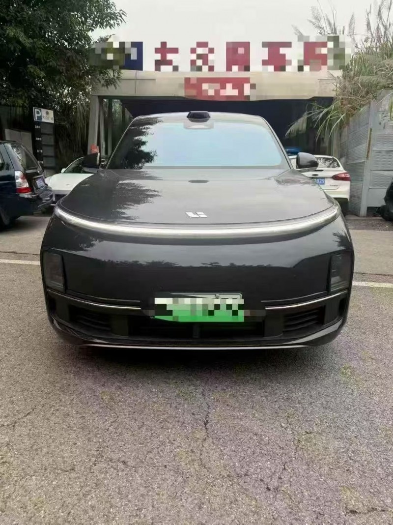 重庆25年理想L81