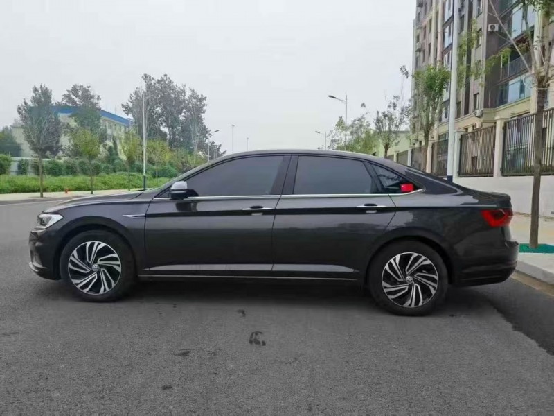 保定21年大众速腾8