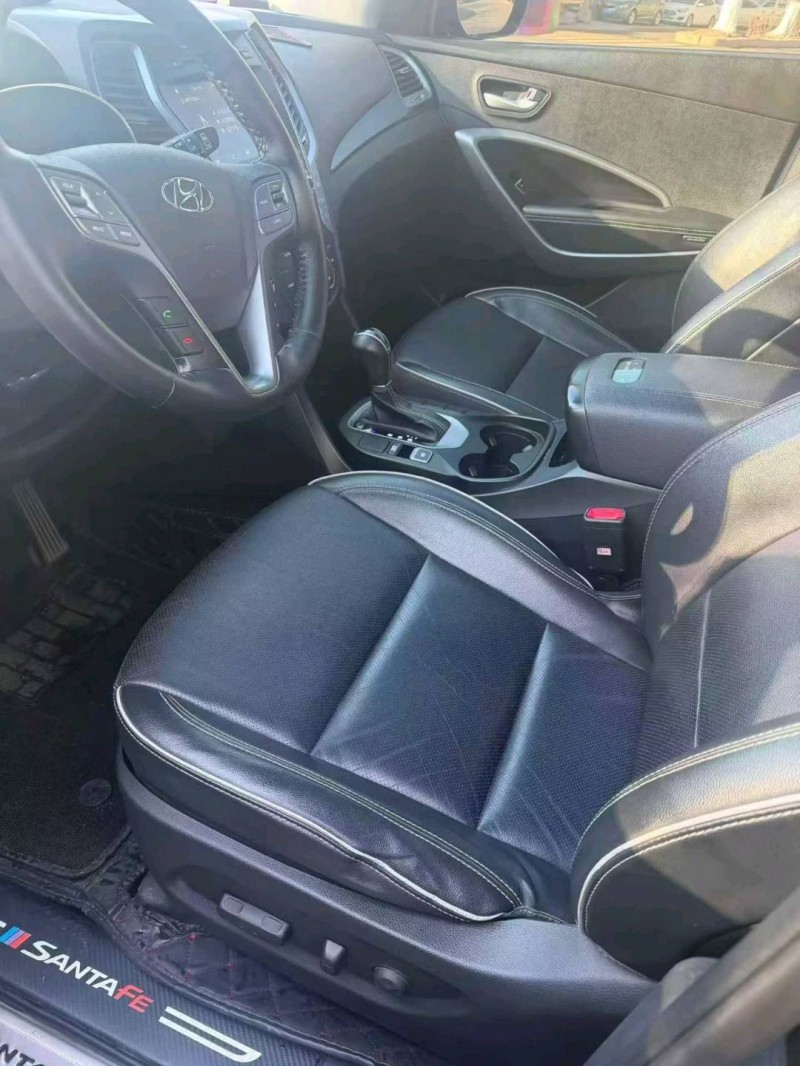 赤峰18年现代新胜达7