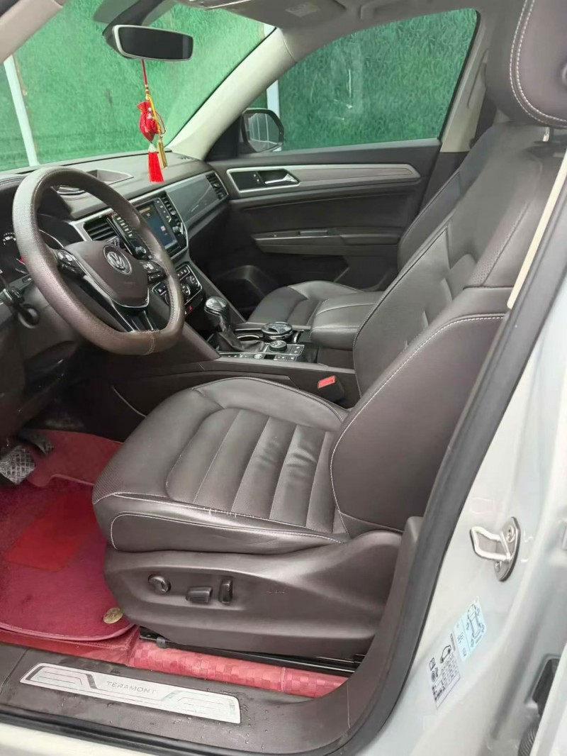 赤峰17年大众途昂4