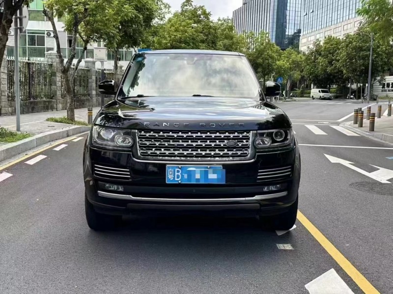深圳17年路虎揽胜行政1