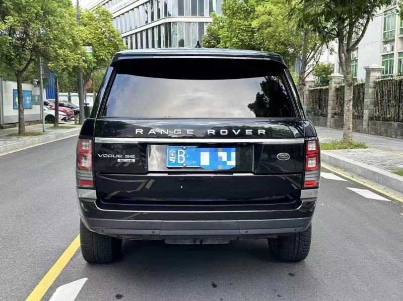 深圳17年路虎揽胜行政5