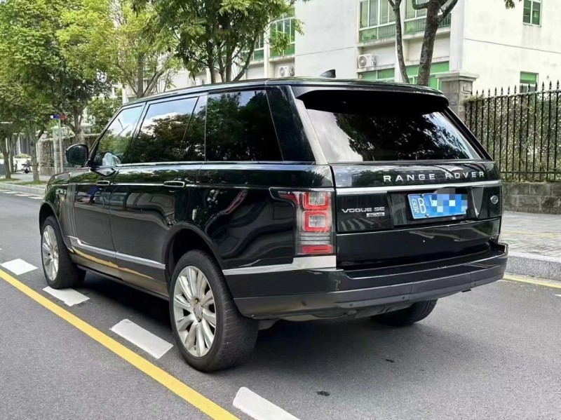 深圳17年路虎揽胜行政8