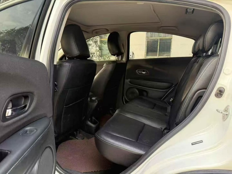 洛阳21年本田缤智5