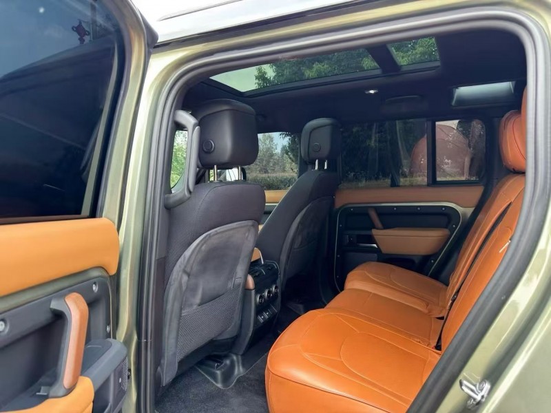 徐州23年路虎卫士7