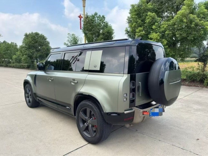 徐州23年路虎卫士8