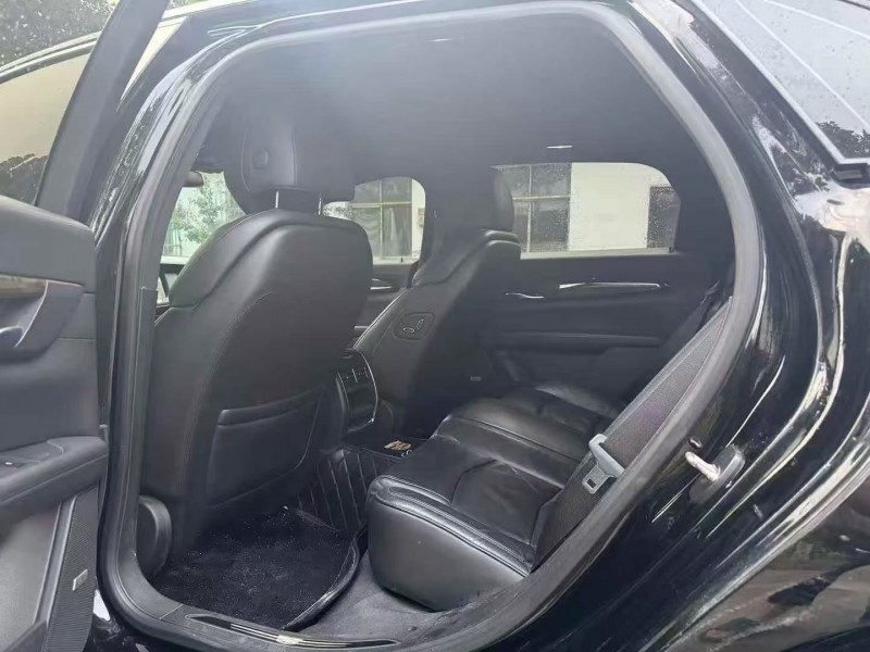 郑州16年凯迪拉克CT66