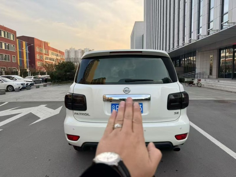 淄博17年日产途乐9