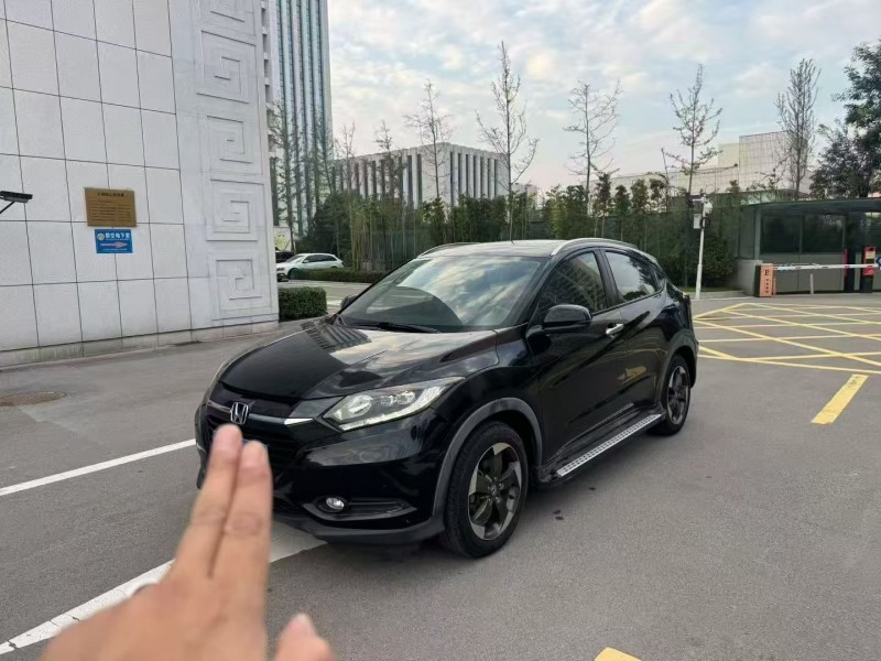 青岛15年本田缤智2