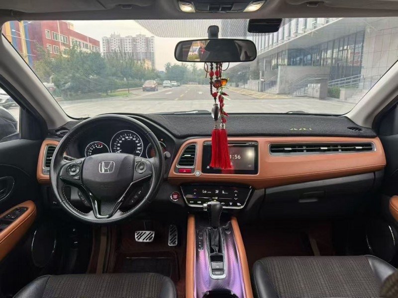 青岛15年本田缤智4