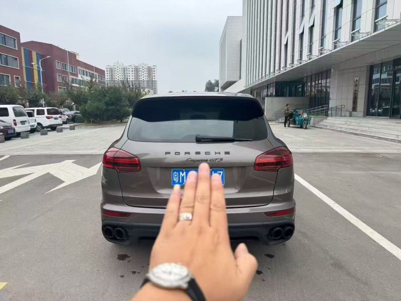 东营15年保时捷卡宴7