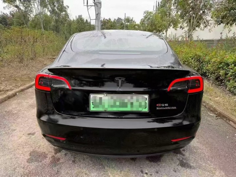 宜昌22年特斯拉MODEL 39