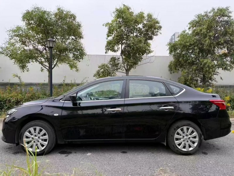 十堰24年日产轩逸8