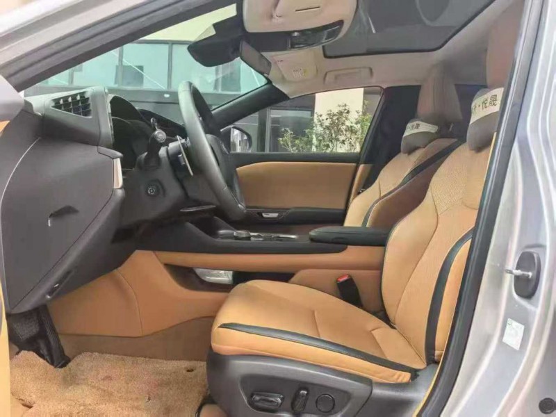 深圳23年雷克萨斯RZ4