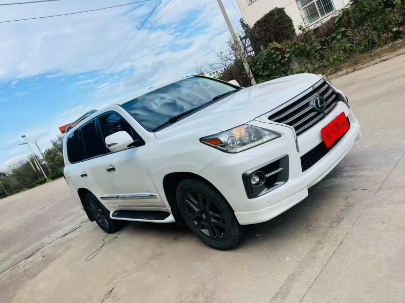 济宁15年雷克萨斯LX2