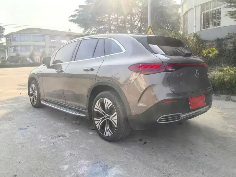 济南23年奔驰EQE8