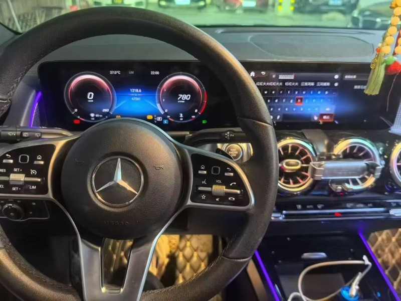 鄂州21年奔驰GLB4