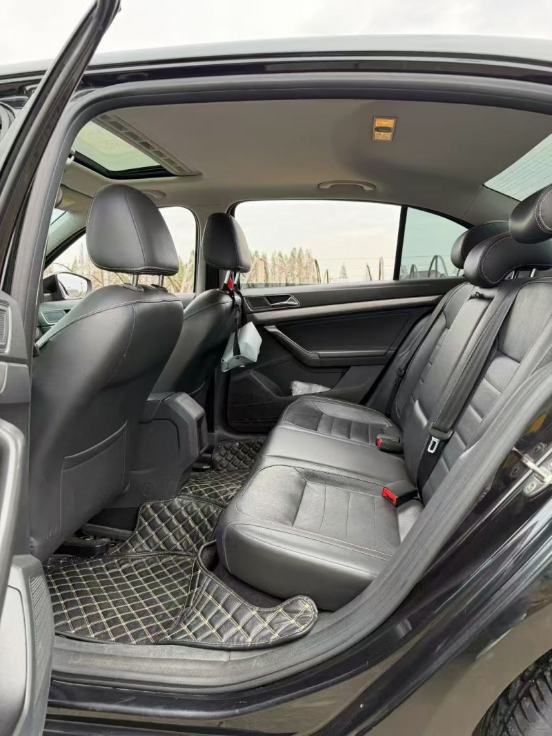 嘉兴18年大众朗逸5