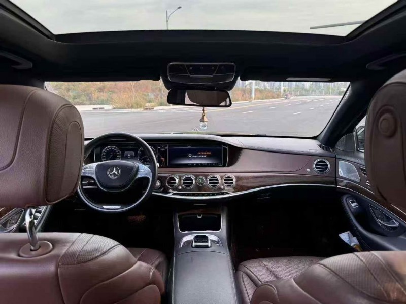 邯郸17年奔驰迈巴赫S级4