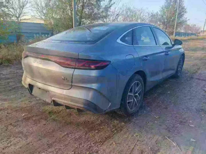 石家庄25年比亚迪秦8