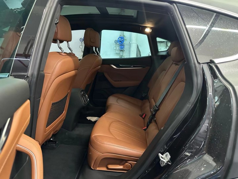 深圳22年玛莎拉蒂Levante5