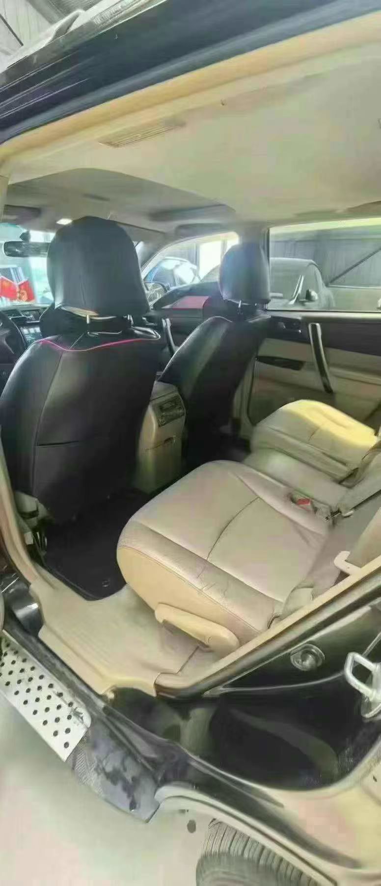 天津09年丰田汉兰达6