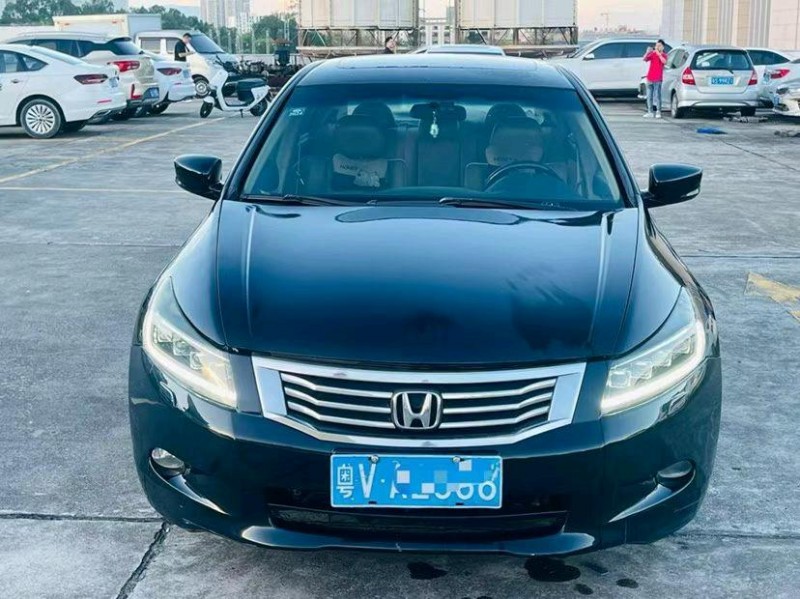 东莞10年本田雅阁1
