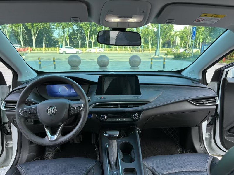 枣庄25年别克微蓝6