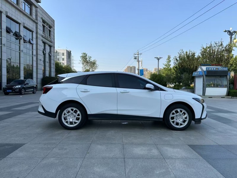 枣庄25年别克微蓝7