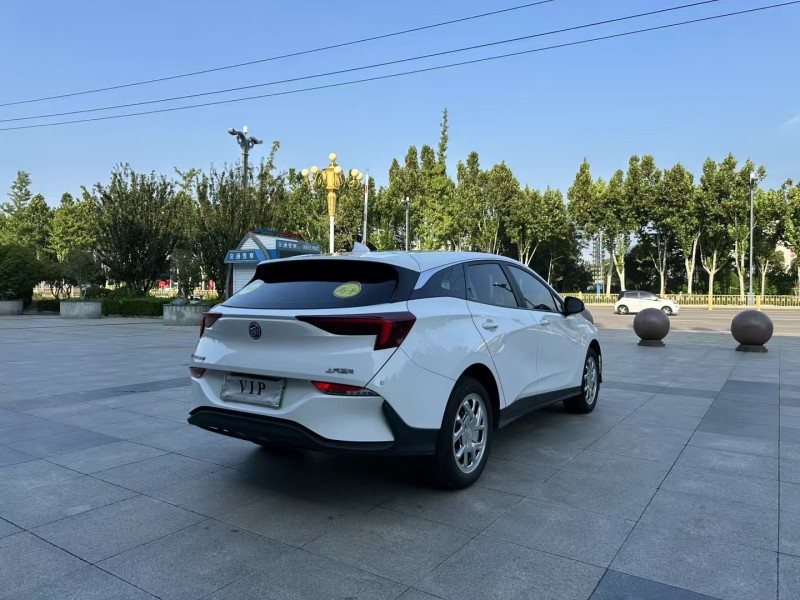 枣庄25年别克微蓝8