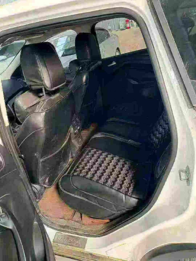 天津20年福特翼虎5