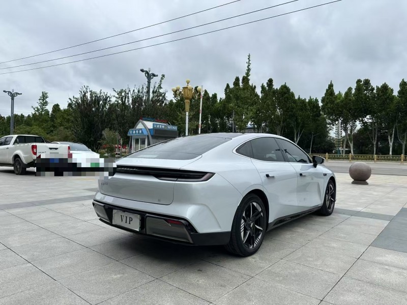 枣庄24年吉利银河8