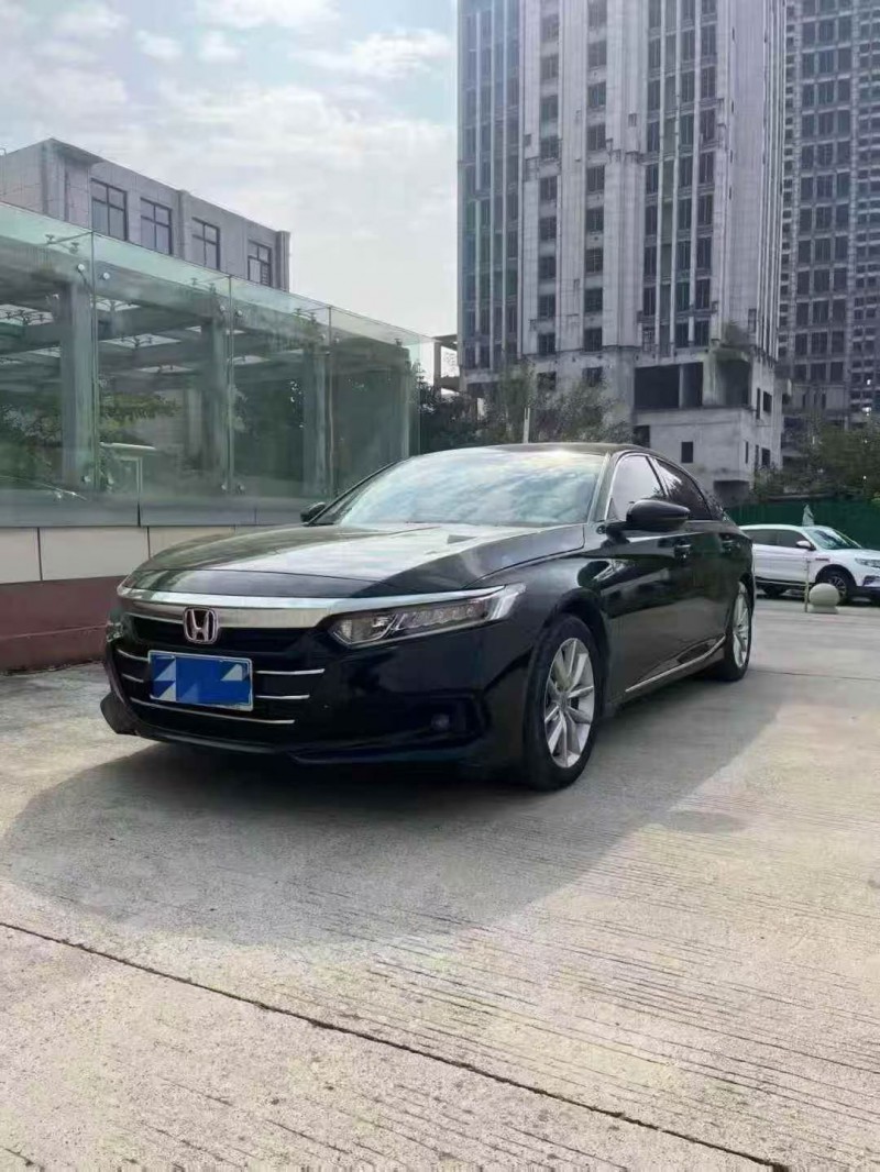 吉安23年本田雅阁2