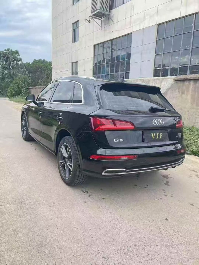 景德镇21年奥迪Q58