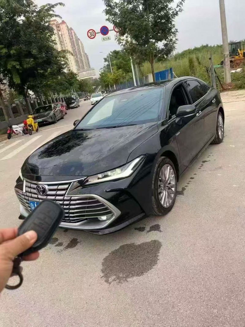 广州25年丰田亚洲龙3