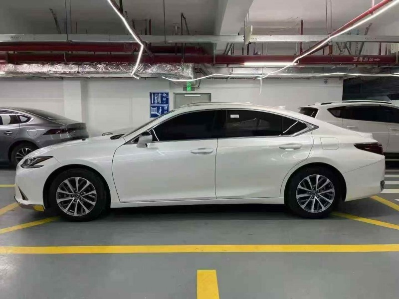 深圳24年雷克萨斯ES7