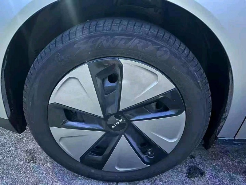 中山23年传祺埃安Y7