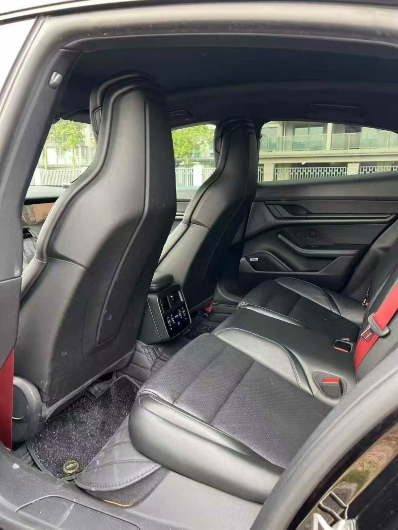 广州21年保时捷Taycan5