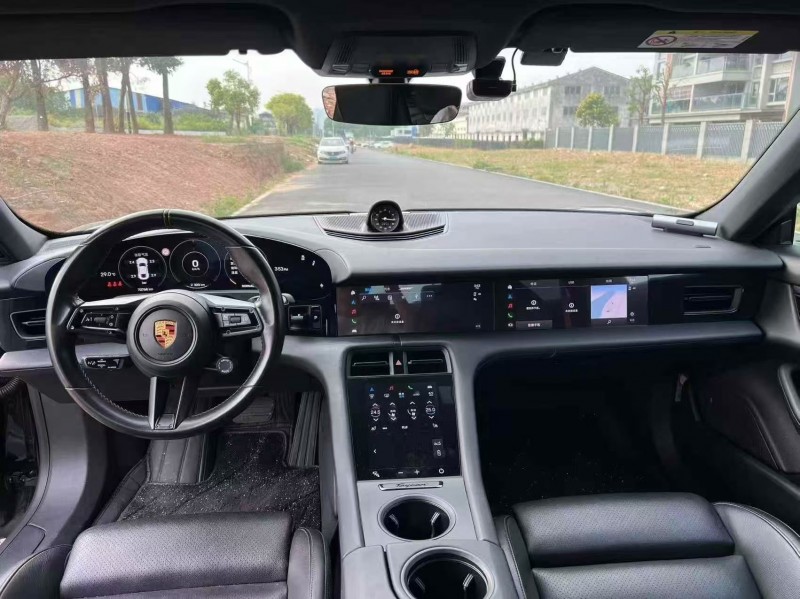 广州21年保时捷Taycan6