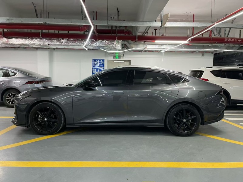 深圳22年长安汽车UNI7