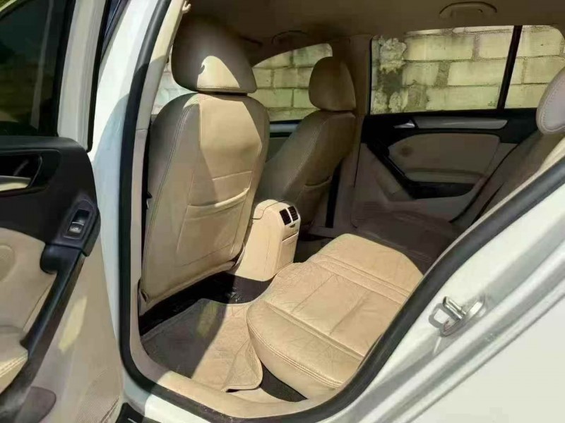 深圳14年大众高尔夫4