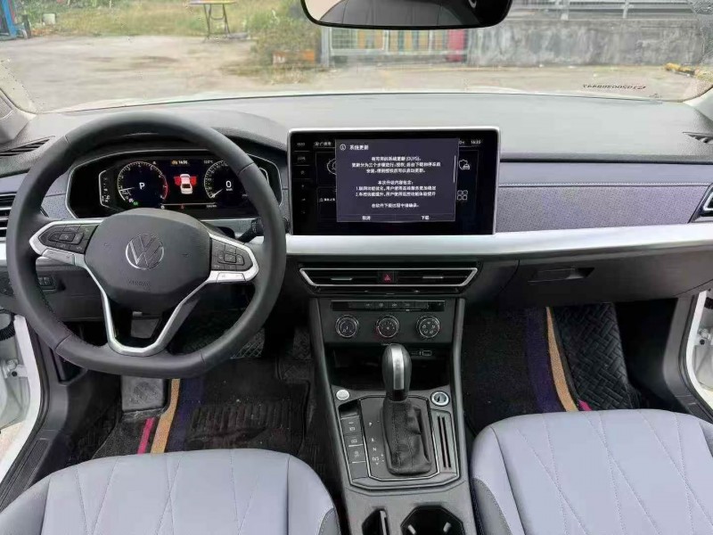 深圳25年大众朗逸5