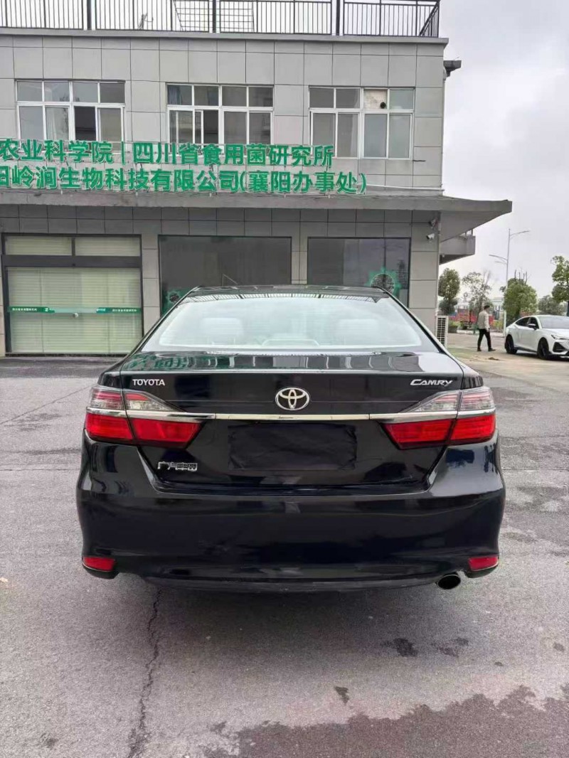 襄阳18年丰田凯美瑞9